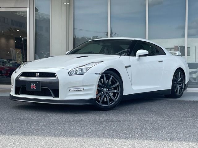 NISSAN GT-R 2013