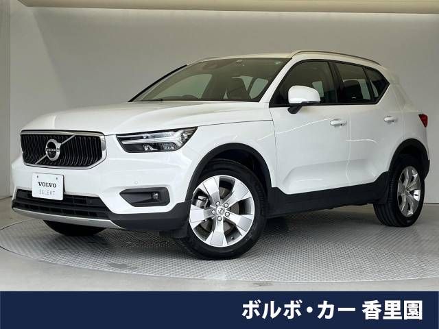 VOLVO XC40 2022