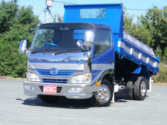 HINO DUTRO 2015