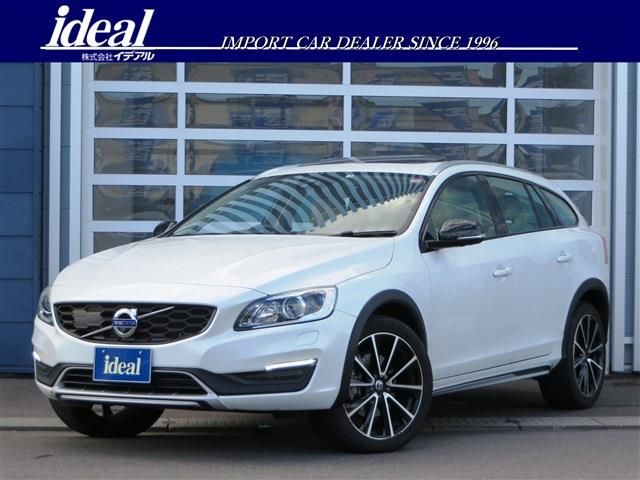 VOLVO V60 CROSS COUNTRY 2017