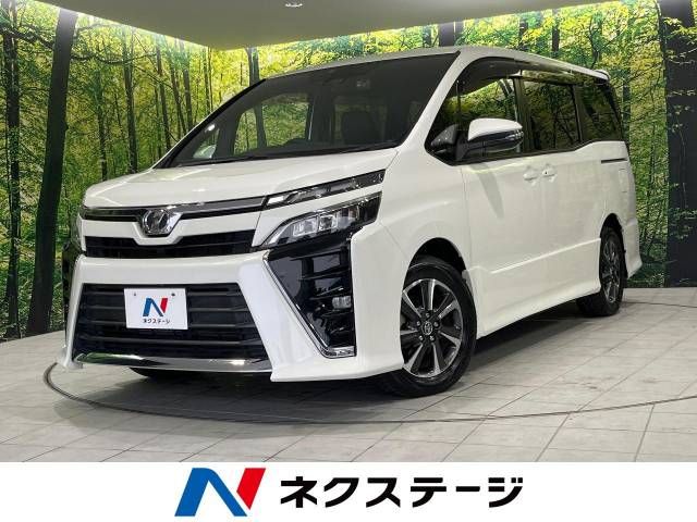 TOYOTA VOXY 2017