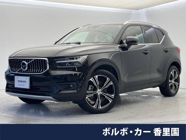 VOLVO XC40 2021