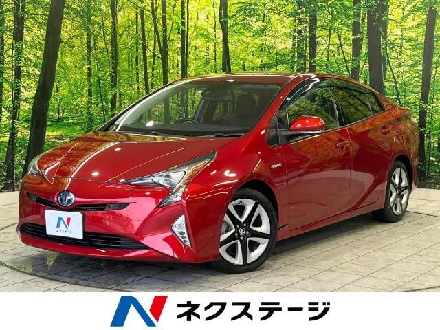 TOYOTA PRIUS 2016