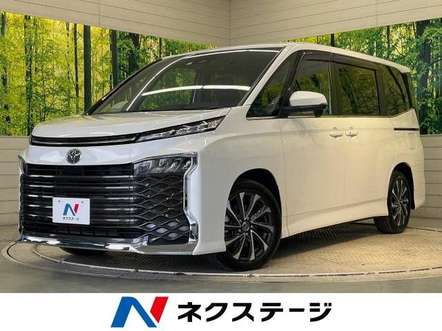 TOYOTA VOXY 2022