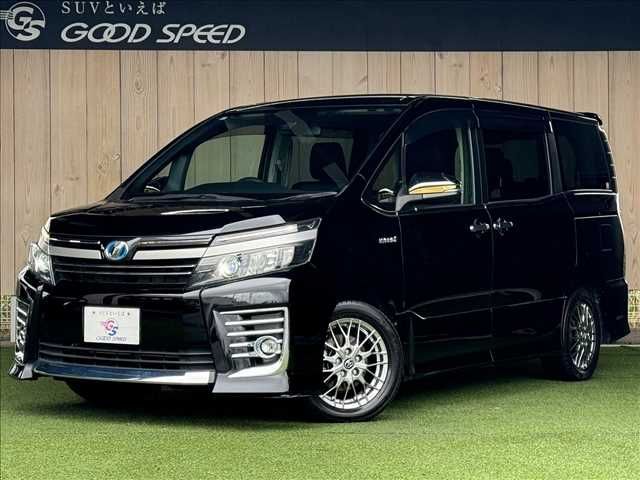 TOYOTA VOXY HYBRID 2017