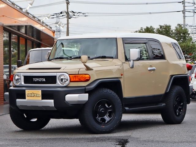 TOYOTA FJ CRUISER 4WD 2013