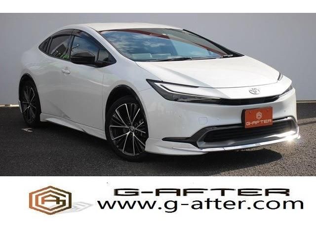 TOYOTA PRIUS 4WD 2023