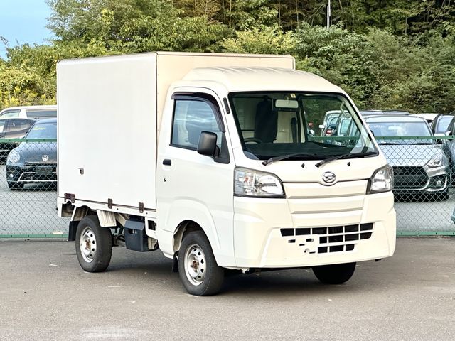 DAIHATSU HIJET truck 4WD 2016