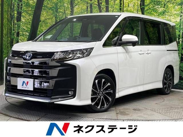 TOYOTA NOAH HYBRID 2022