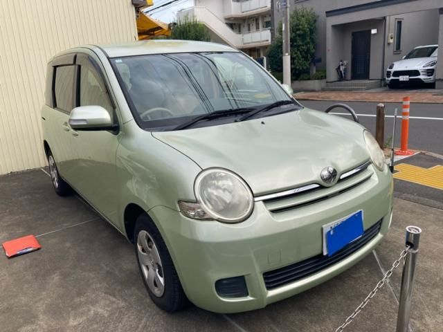 TOYOTA SIENTA 2006