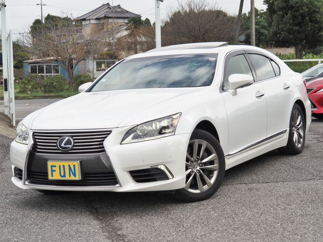 TOYOTA LEXUS LS600h 2016