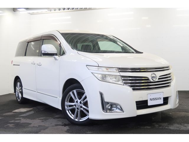 NISSAN ELGRAND 2011