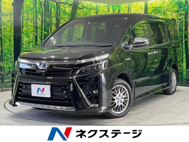 TOYOTA VOXY HYBRID 2019