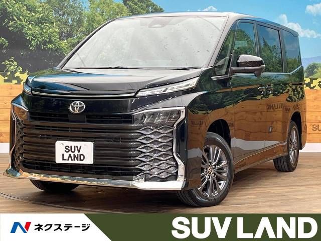 TOYOTA VOXY 4WD 2023