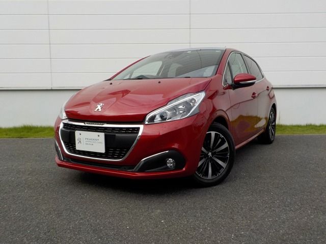 PEUGEOT 208 2020