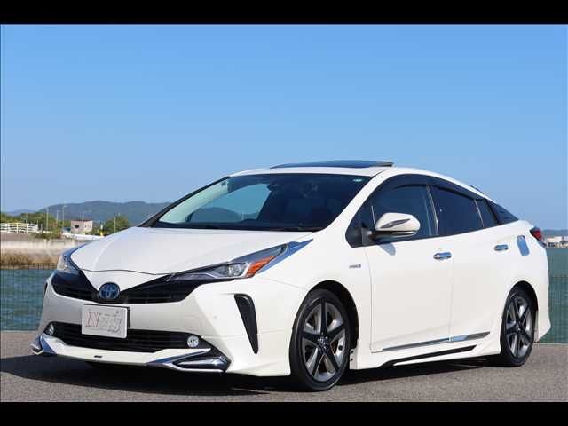 TOYOTA PRIUS 2019