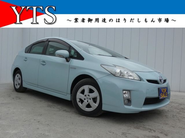 TOYOTA PRIUS 2010