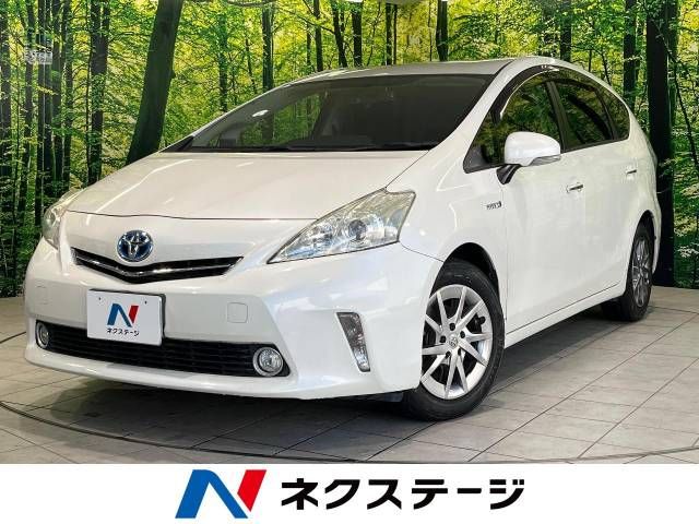 TOYOTA PRIUS ALPHA 2013