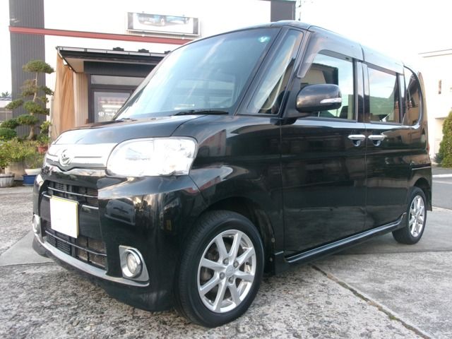 DAIHATSU TANTO 4WD 2013