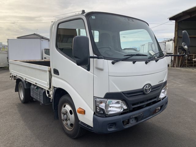 TOYOTA DYNA 2017