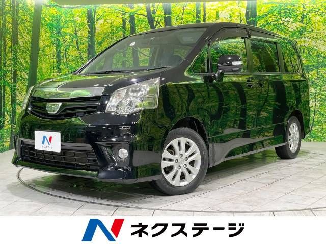 TOYOTA NOAH 2012