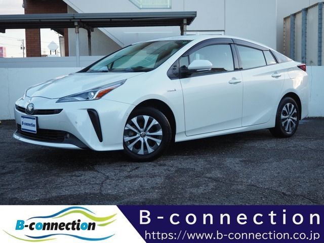 TOYOTA PRIUS 4WD 2019