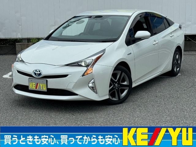 TOYOTA PRIUS 2016