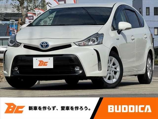 TOYOTA PRIUS ALPHA 2015