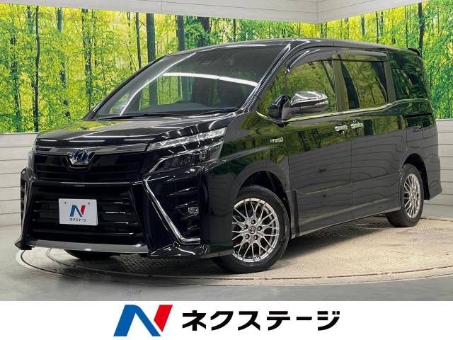 TOYOTA VOXY HYBRID 2019