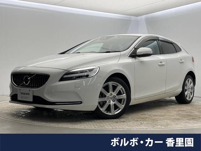 VOLVO V40 2017