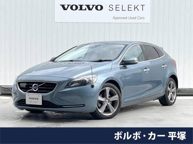 VOLVO V40 2014