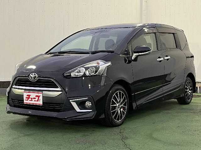 TOYOTA SIENTA 2017