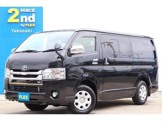 TOYOTA HIACE van 4WD 2017