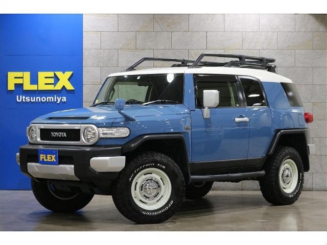 TOYOTA FJ CRUISER 4WD 2012