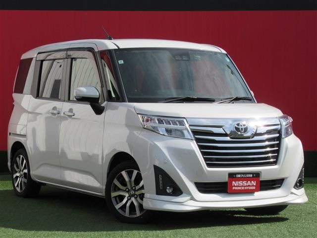 TOYOTA ROOMY 2019