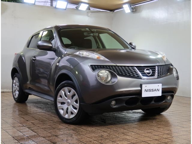 NISSAN JUKE 2011