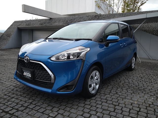 TOYOTA SIENTA 2018