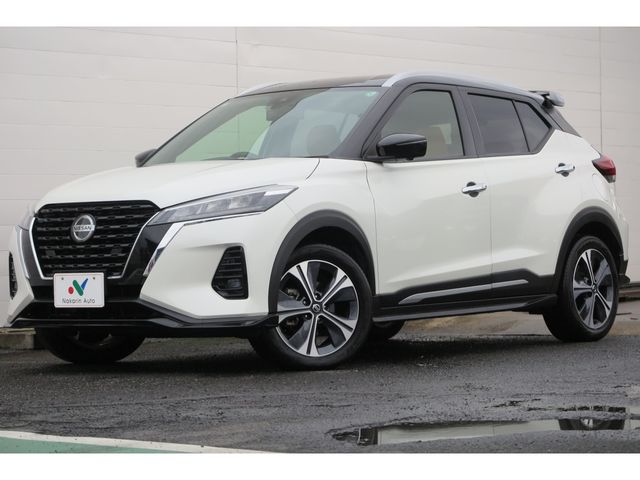 NISSAN KICKS 2021