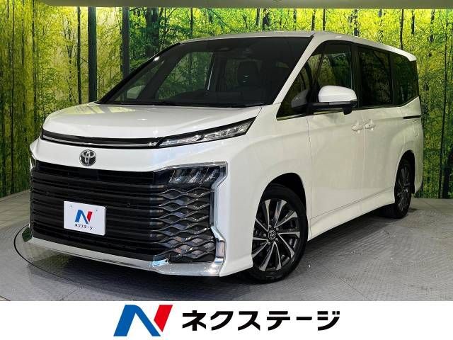 TOYOTA VOXY 2023