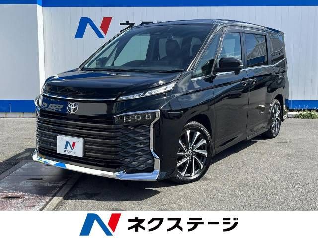 TOYOTA VOXY 2023