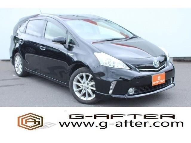 TOYOTA PRIUS ALPHA 2014