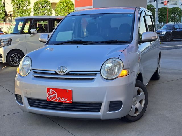 TOYOTA SIENTA 2009