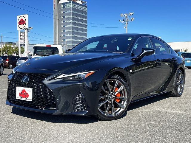 TOYOTA LEXUS IS300 2022