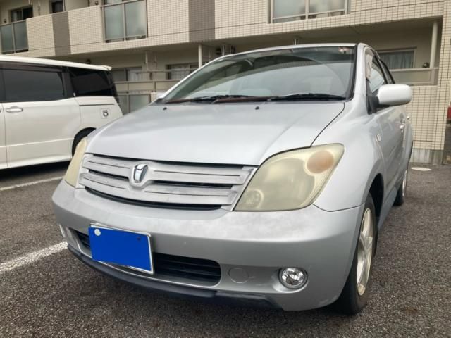 TOYOTA IST 2002