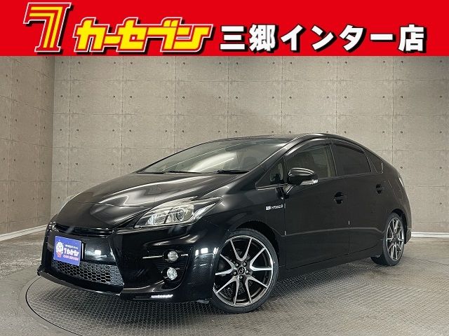 TOYOTA PRIUS 2015