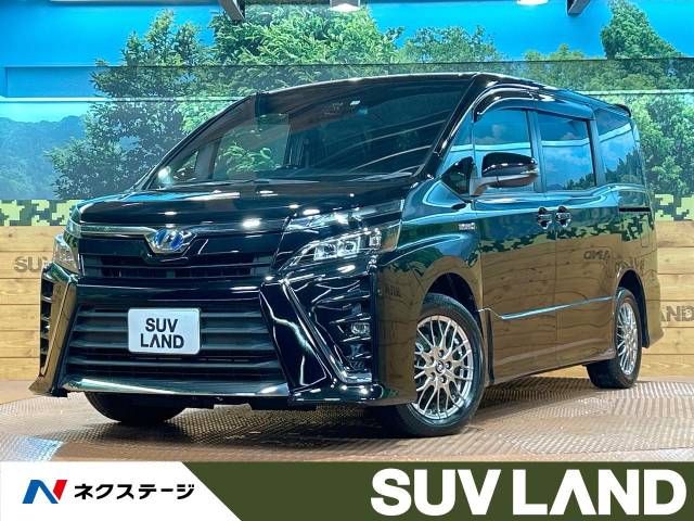 TOYOTA VOXY HYBRID 2017