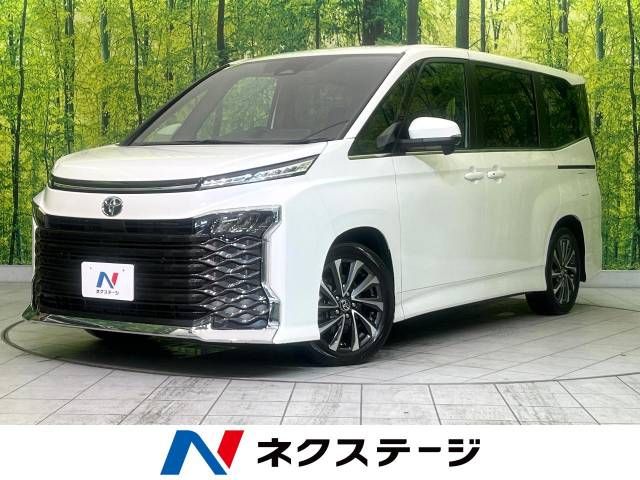 TOYOTA VOXY 2024