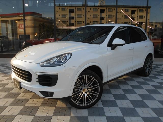 PORSCHE Cayenne 2017