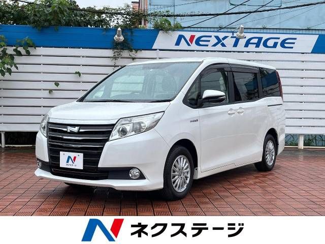 TOYOTA NOAH HYBRID 2015