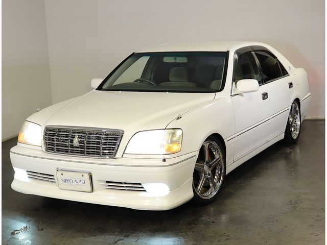 TOYOTA CROWN sedan 1999